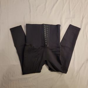 Black high waist workout leggings